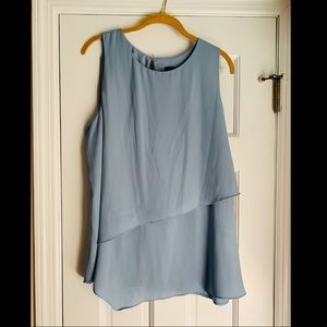 NWT 🏷 Karen Kane Blouse